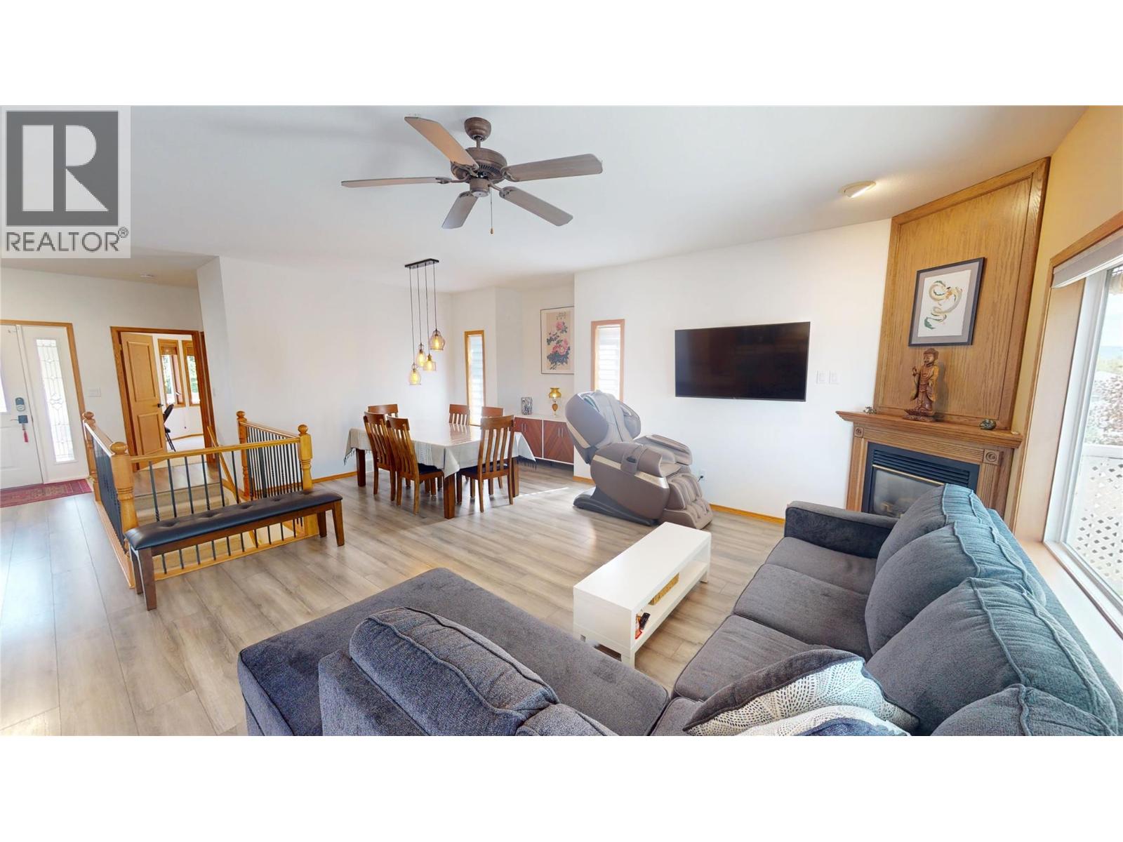 3329 Mt Fisher Drive, Cranbrook, British Columbia  V1C 6N6 - Photo 4 - 10396086
