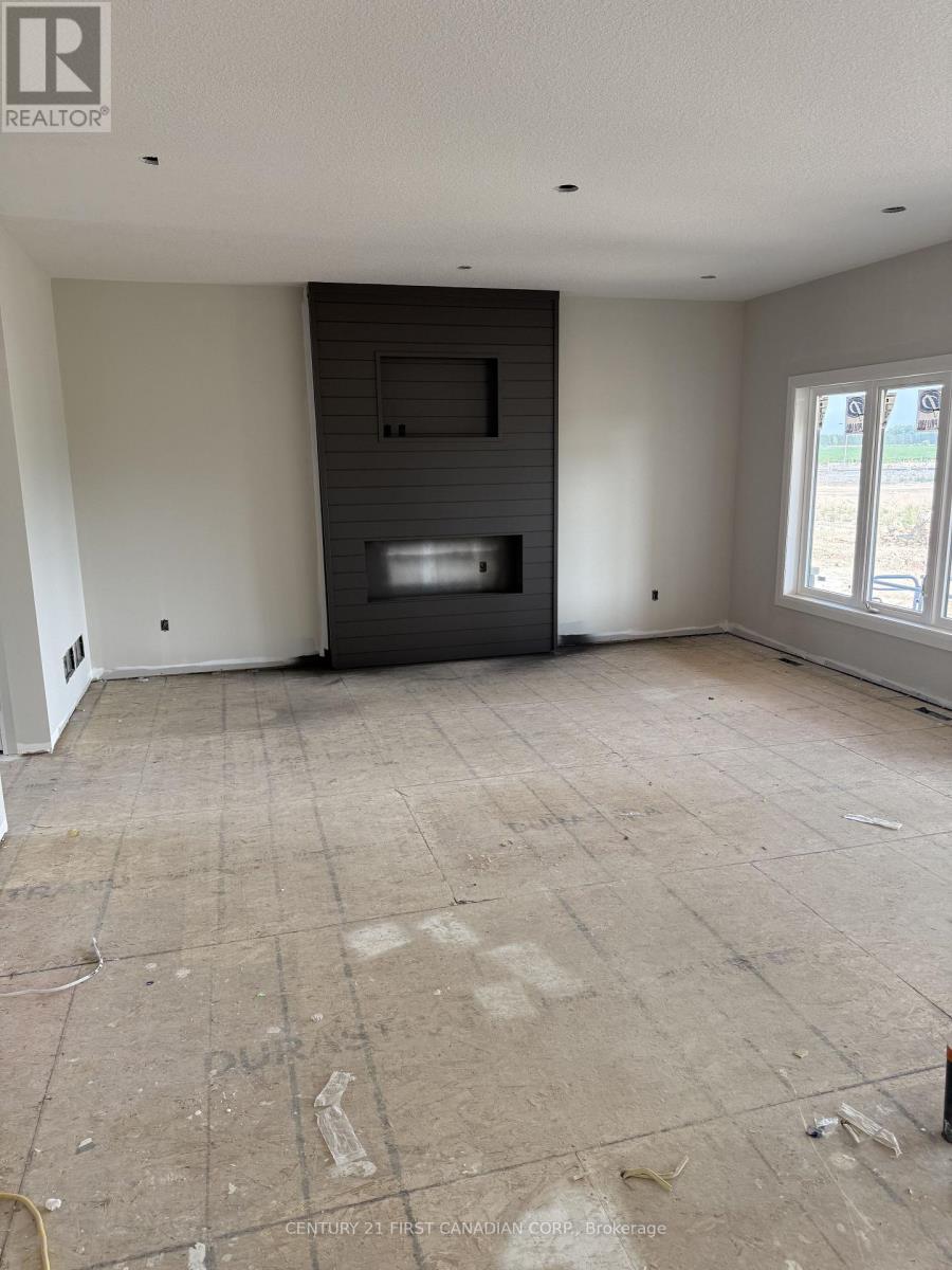 132 Addison Avenue, Lucan Biddulph, Ontario  N0M 2J0 - Photo 13 - X12877752
