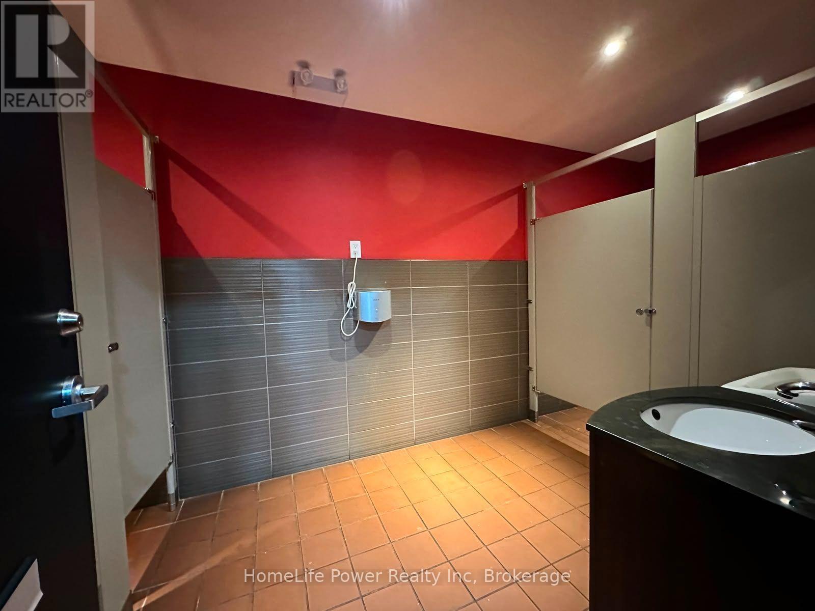 2&3 - 204 Silvercreek Parkway N, Guelph, Ontario  N1H 7P7 - Photo 12 - X13613928