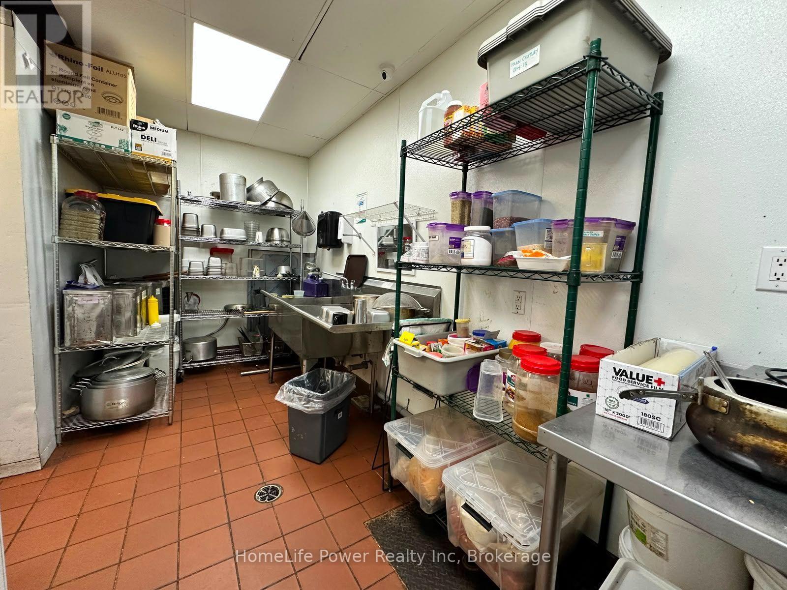 2&3 - 204 Silvercreek Parkway N, Guelph, Ontario  N1H 7P7 - Photo 6 - X13613928