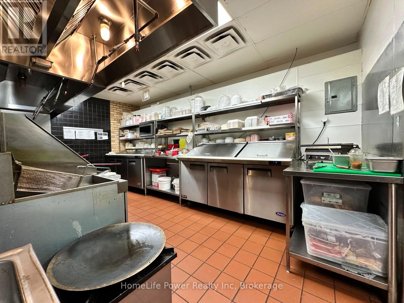 2&3 - 204 Silvercreek Parkway N, Guelph, Ontario  N1H 7P7 - Photo 7 - X13613928