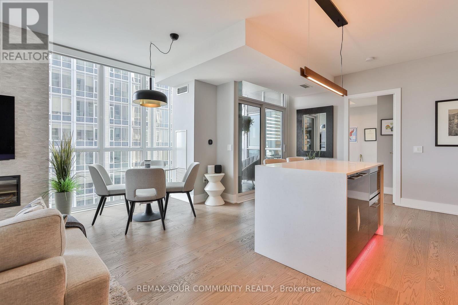 4301 - 1 Yorkville Avenue, Toronto, Ontario  M4W 0B1 - Photo 13 - C13613924