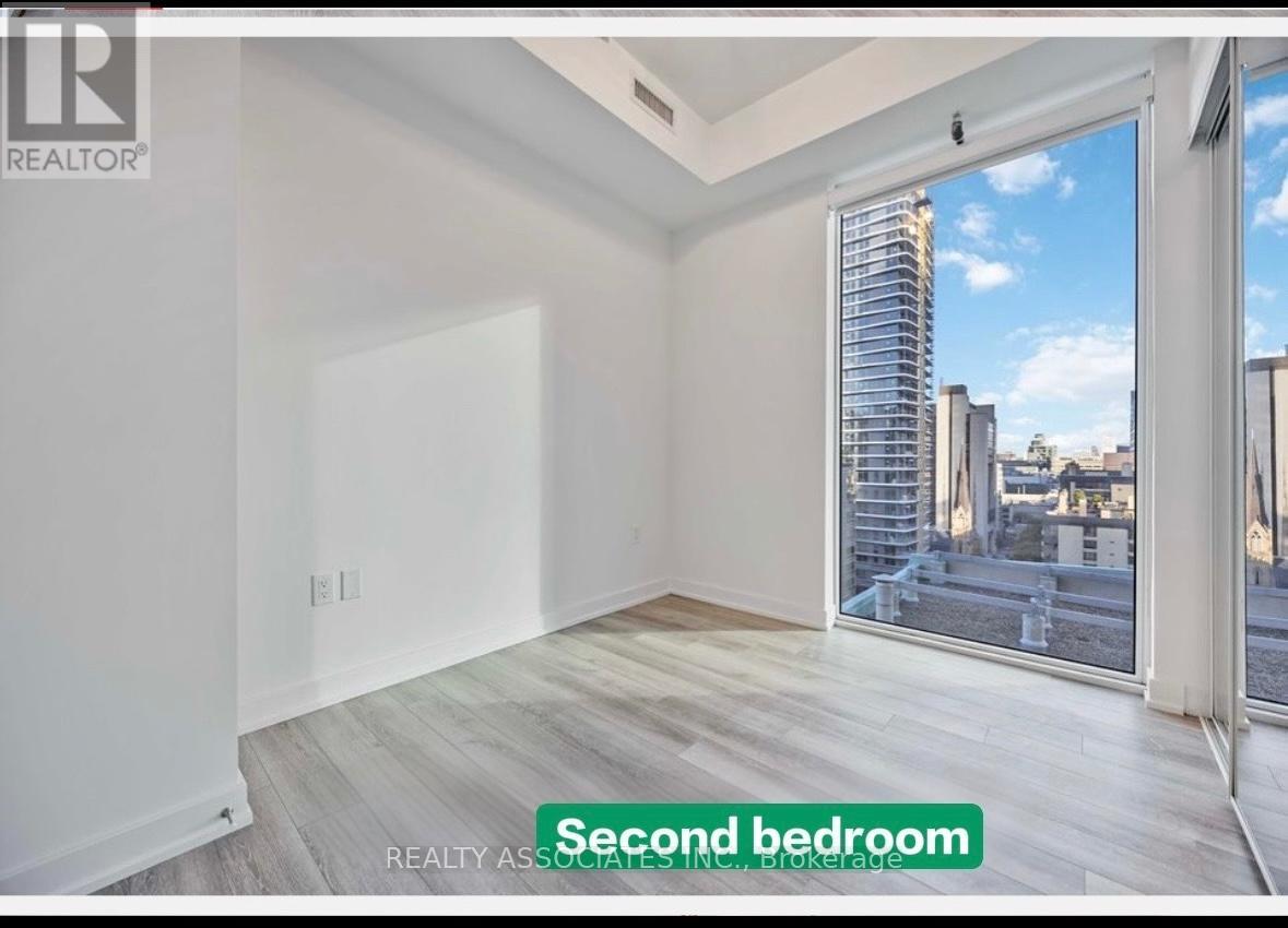 1713 - 121 St Patrick Street, Toronto, Ontario  M5T 0B8 - Photo 10 - C13613960