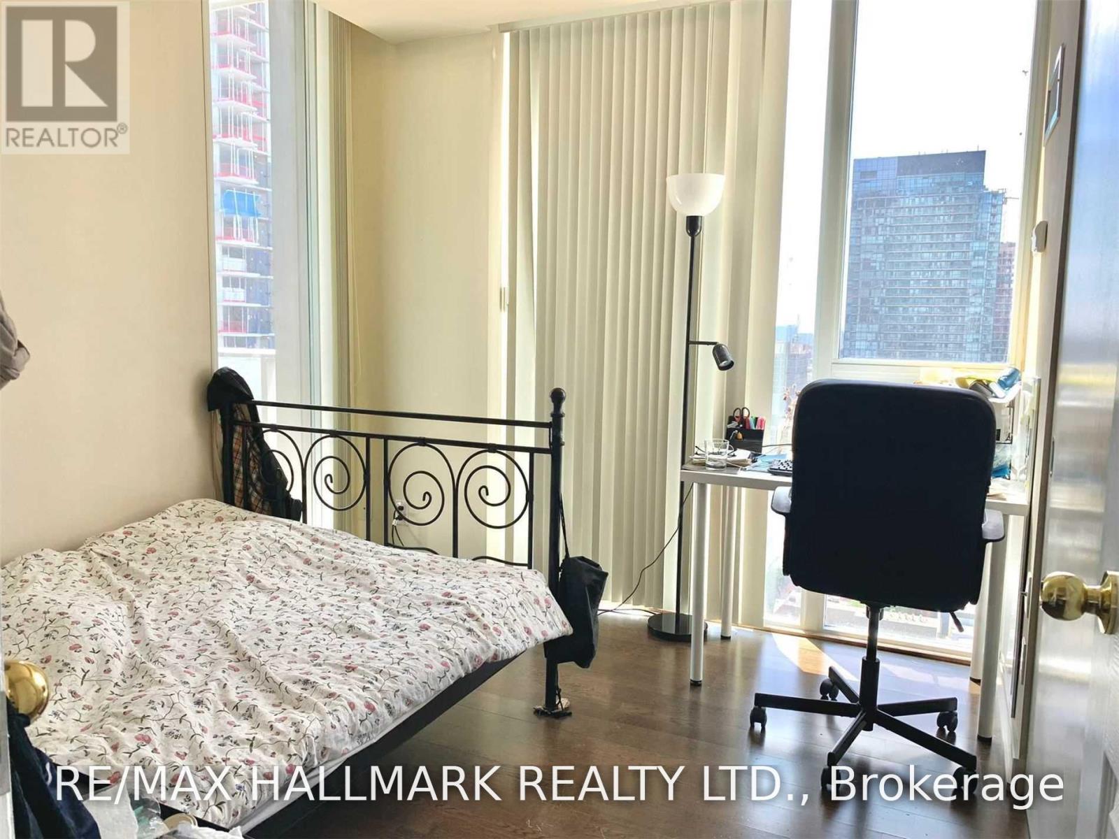 2703 - 126 Simcoe Street, Toronto, Ontario  M5H 4E6 - Photo 11 - C13614010