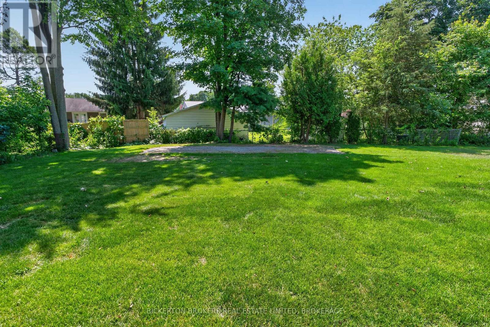 449 Charles Street N, Gananoque, Ontario  K7G 1V8 - Photo 12 - X13613948