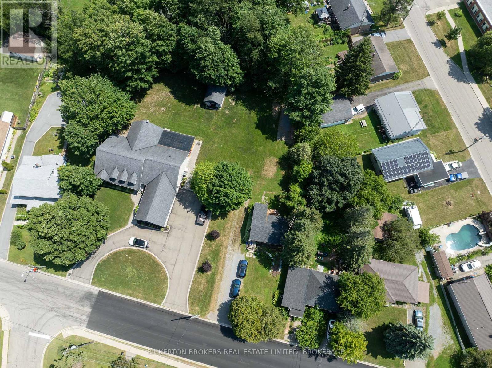449 Charles Street N, Gananoque, Ontario  K7G 1V8 - Photo 4 - X13613948
