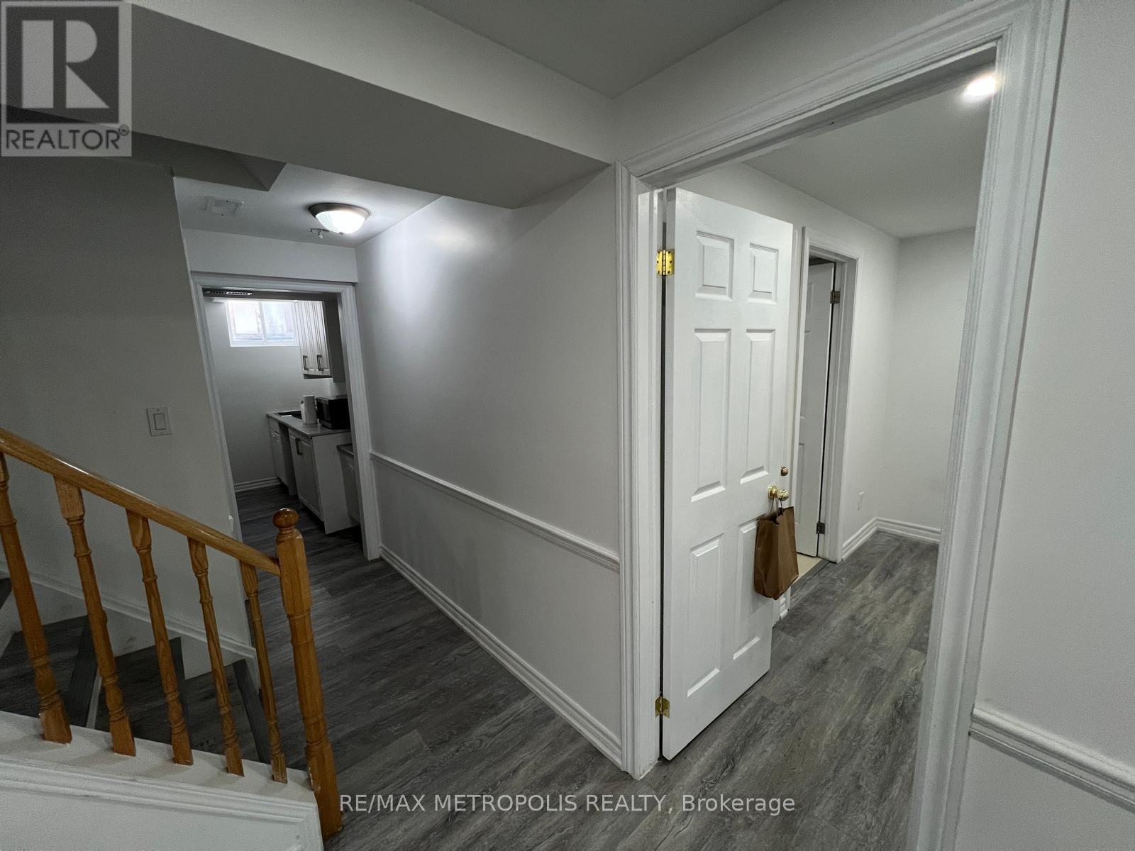 Bsmt - 570 Springview Drive, Pickering, Ontario  L1V 4X2 - Photo 11 - E13613842