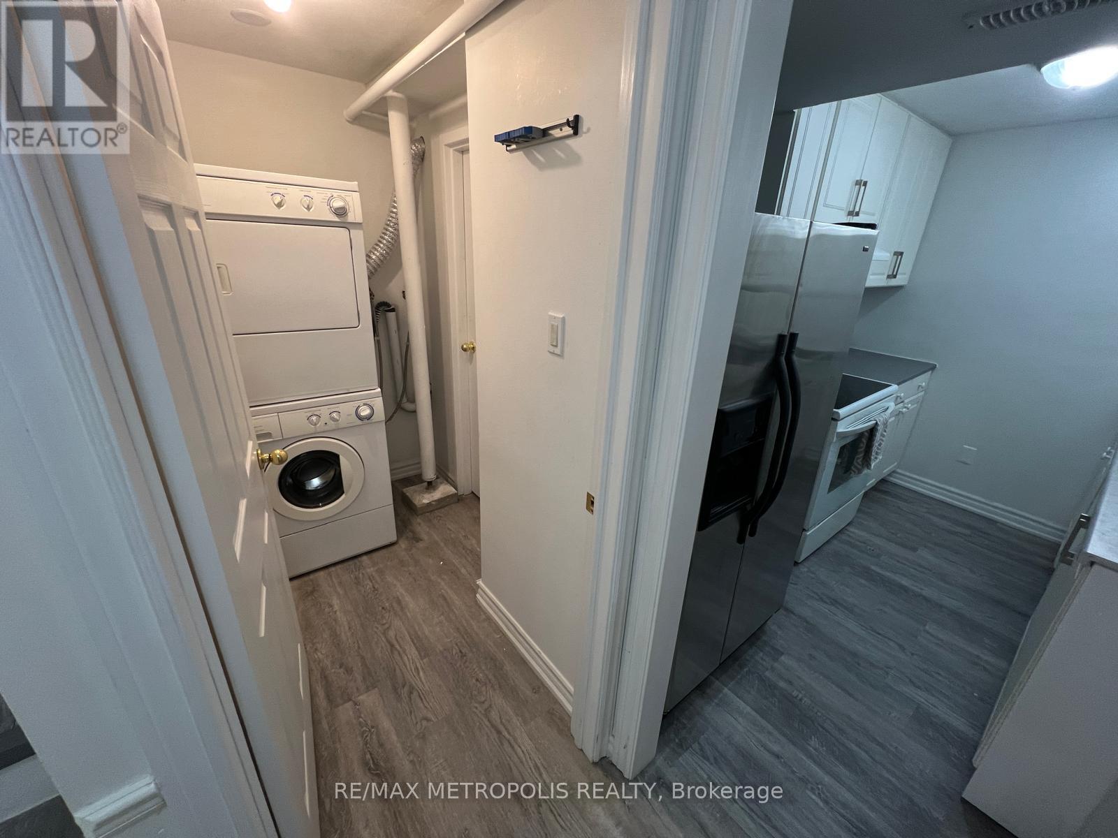 Bsmt - 570 Springview Drive, Pickering, Ontario  L1V 4X2 - Photo 16 - E13613842