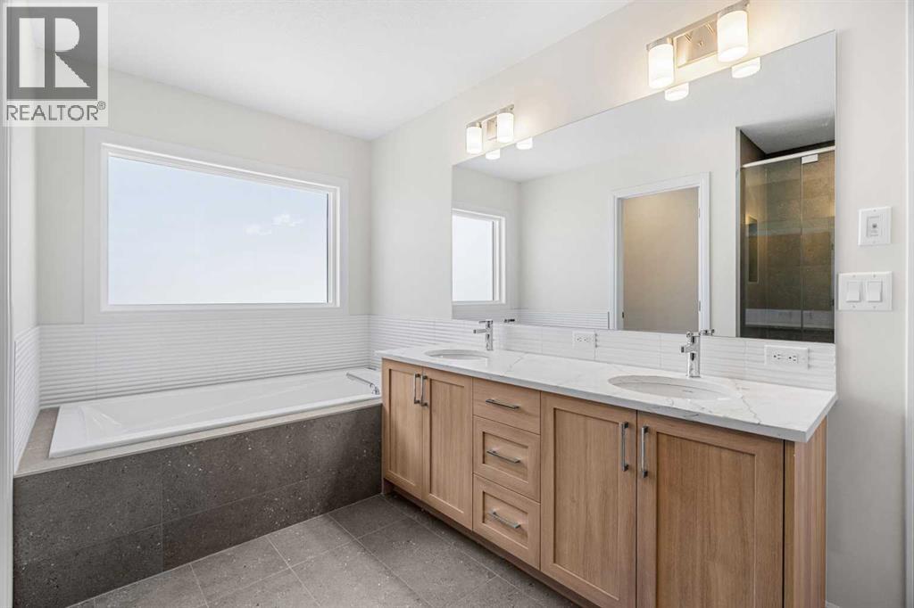63 Annette Rise NW, Calgary, Alberta  T3R 2L6 - Photo 28 - A2329509