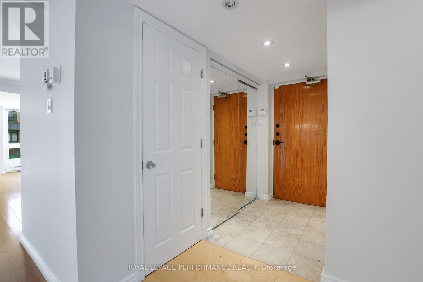 4 - 130 Rideau Terrace, Ottawa, Ontario  K1M 0Z2 - Photo 2 - X13613862