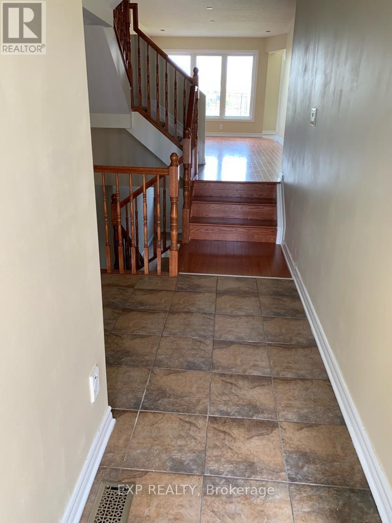 90 Brady Avenue, Ottawa, Ontario  K2K 0A9 - Photo 2 - X13613994