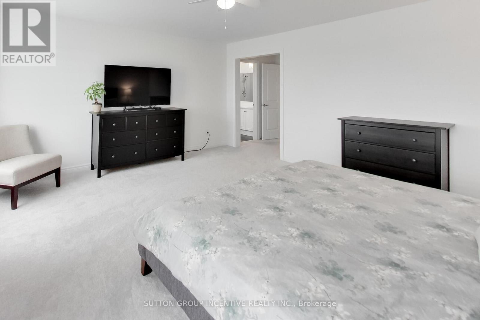 13 Abbey Crescent, Barrie, Ontario  L9J 0W9 - Photo 16 - S13613926