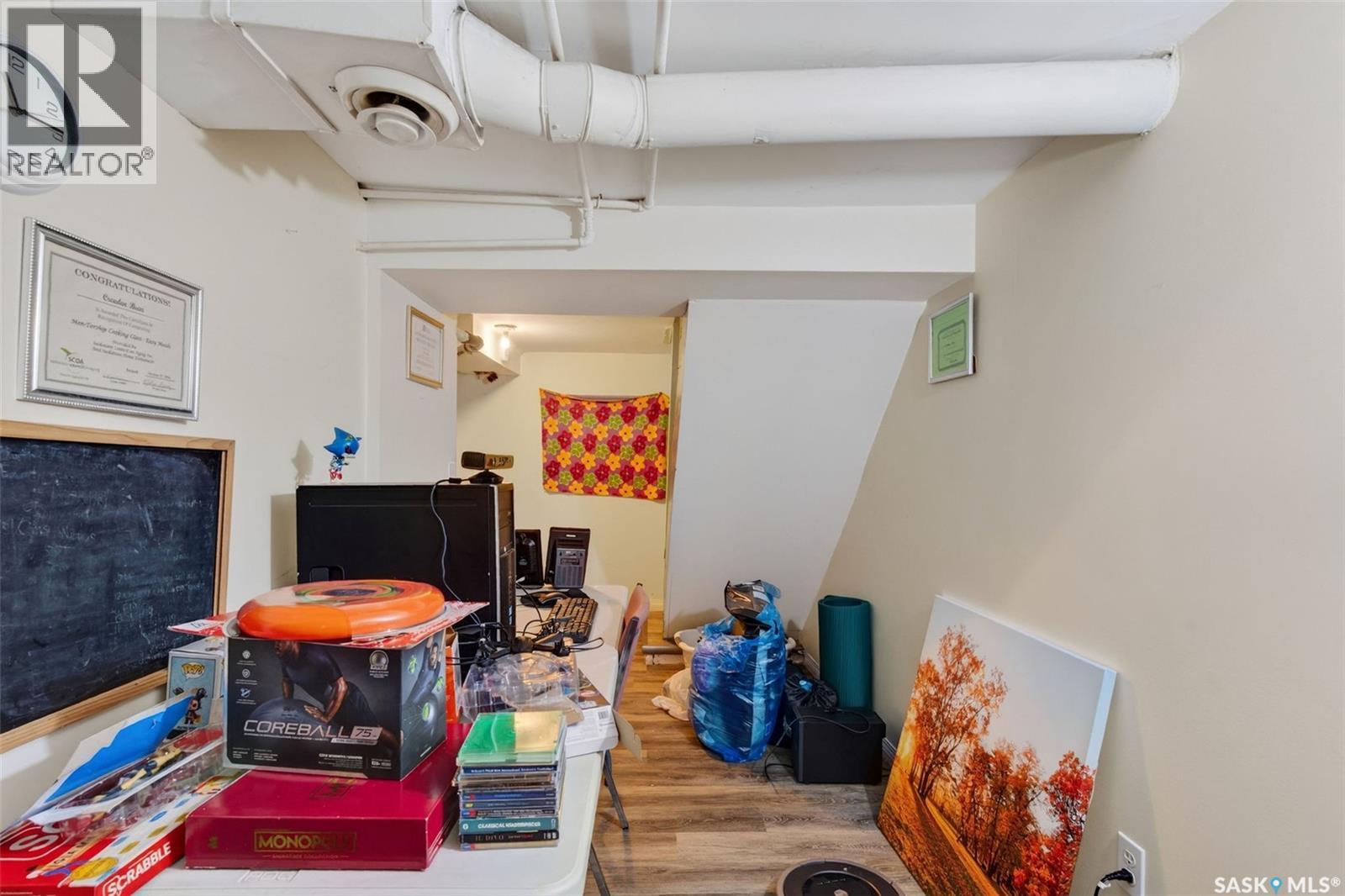 209 V Avenue S, Saskatoon, Saskatchewan  S7M 3E2 - Photo 17 - SK043568