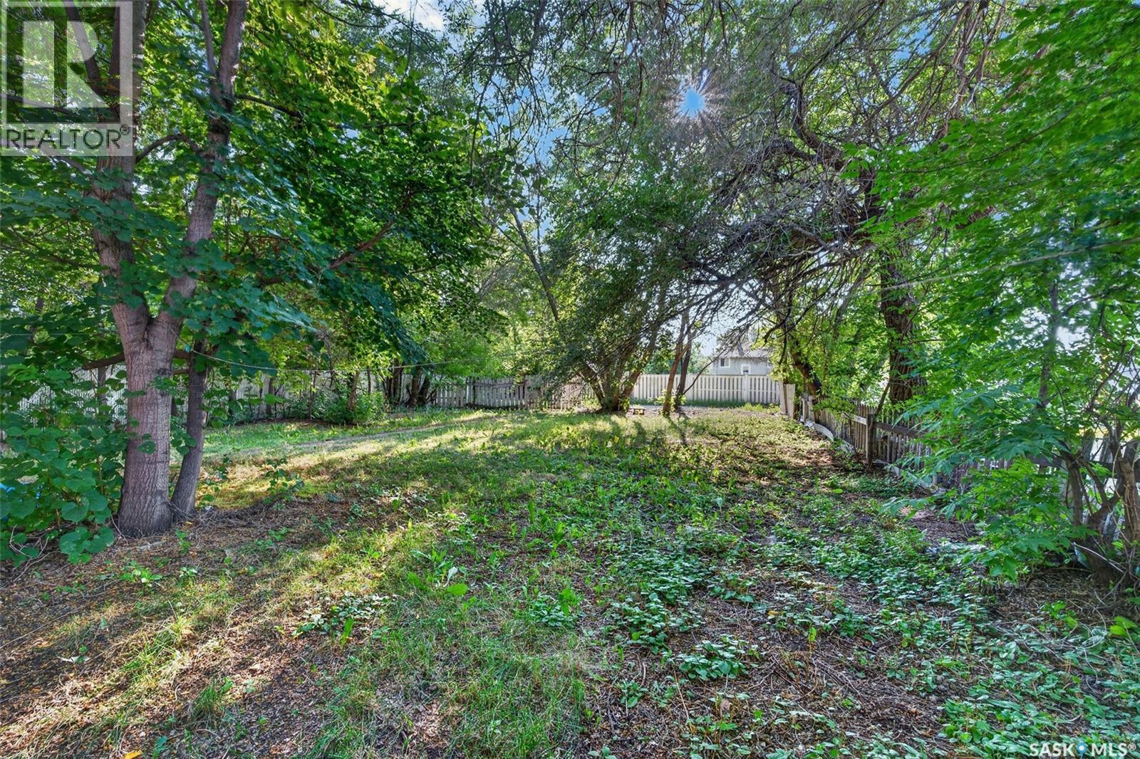 209 V Avenue S, Saskatoon, Saskatchewan  S7M 3E2 - Photo 20 - SK043568