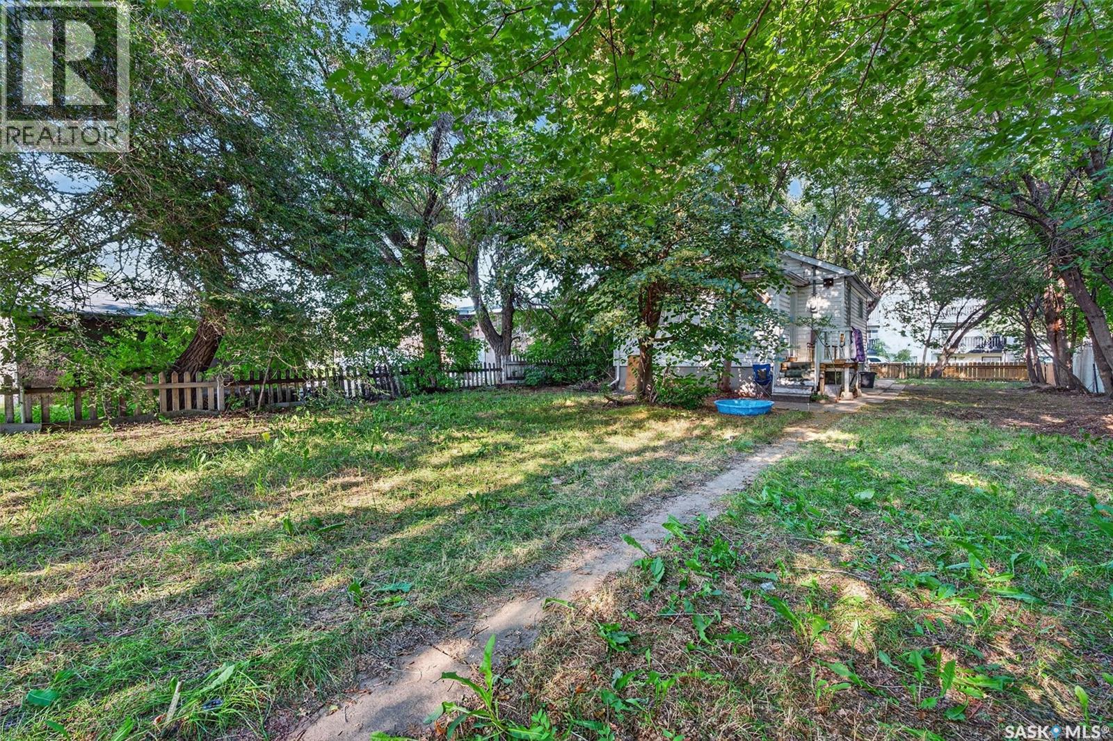 209 V Avenue S, Saskatoon, Saskatchewan  S7M 3E2 - Photo 22 - SK043568