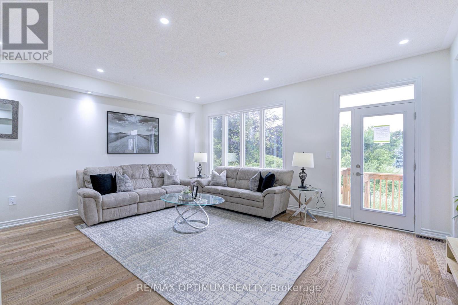 44 Bermondsey Way, Brampton, Ontario L6Y 6K9 - Photo 10 - W13613748