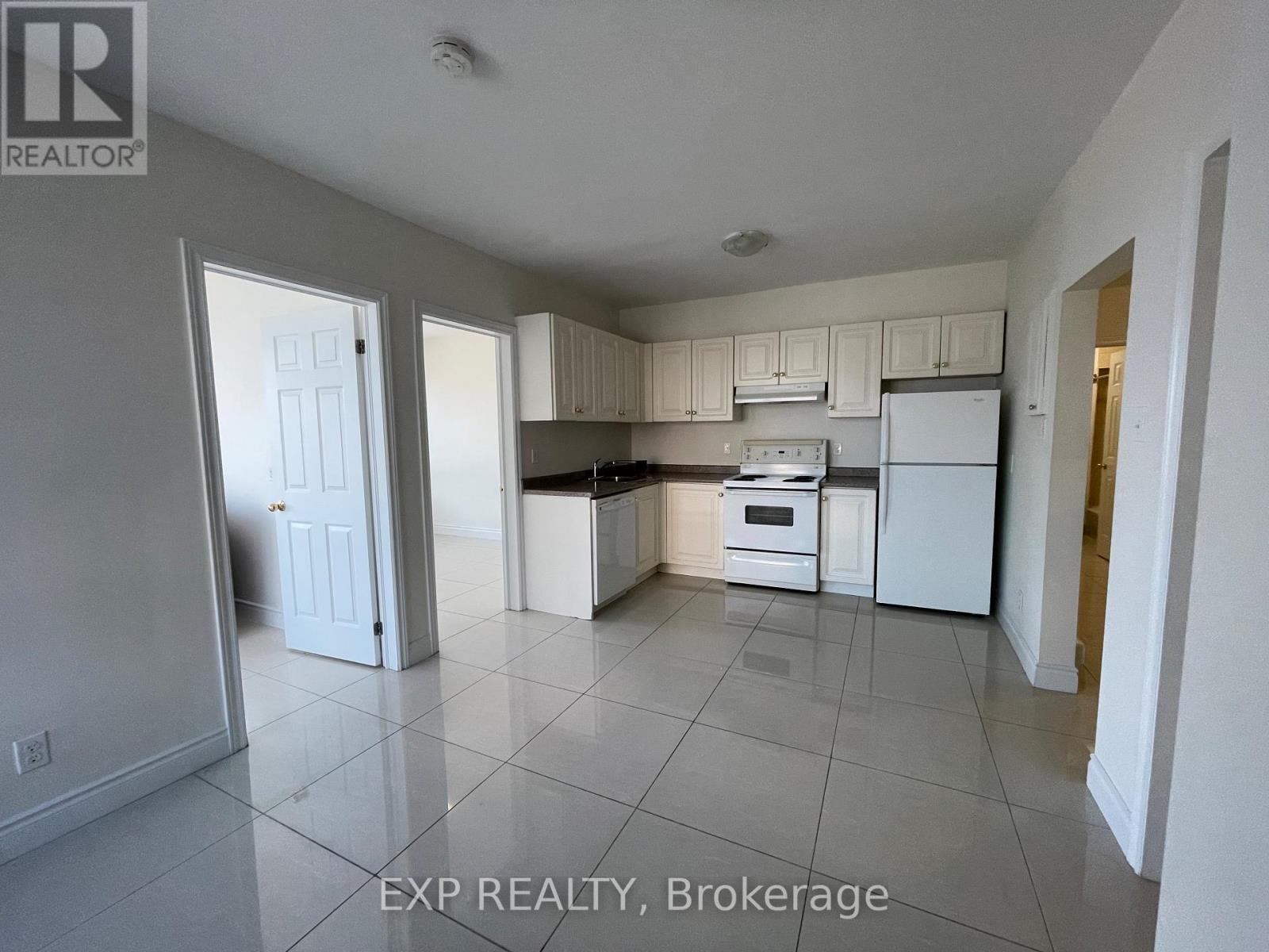 202 - 258 Lakeshore Road E, Mississauga, Ontario  L5G 1G9 - Photo 9 - W13613786