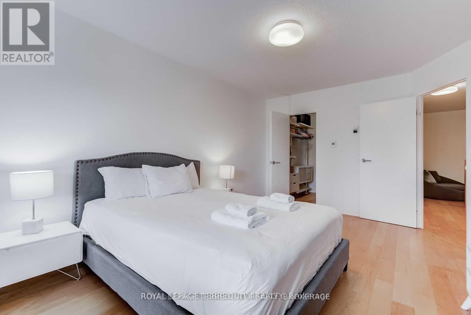 214 - 60 Southport Street, Toronto, Ontario  M6S 3N4 - Photo 10 - W13613848
