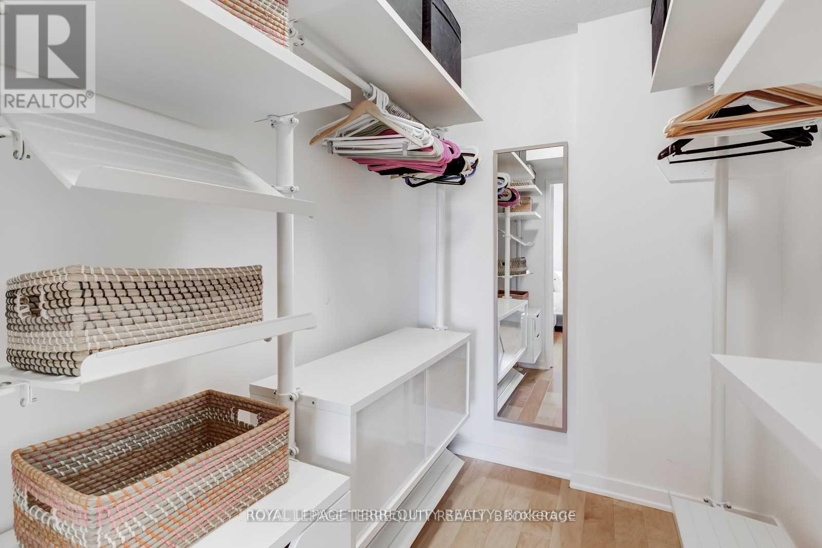 214 - 60 Southport Street, Toronto, Ontario  M6S 3N4 - Photo 11 - W13613848