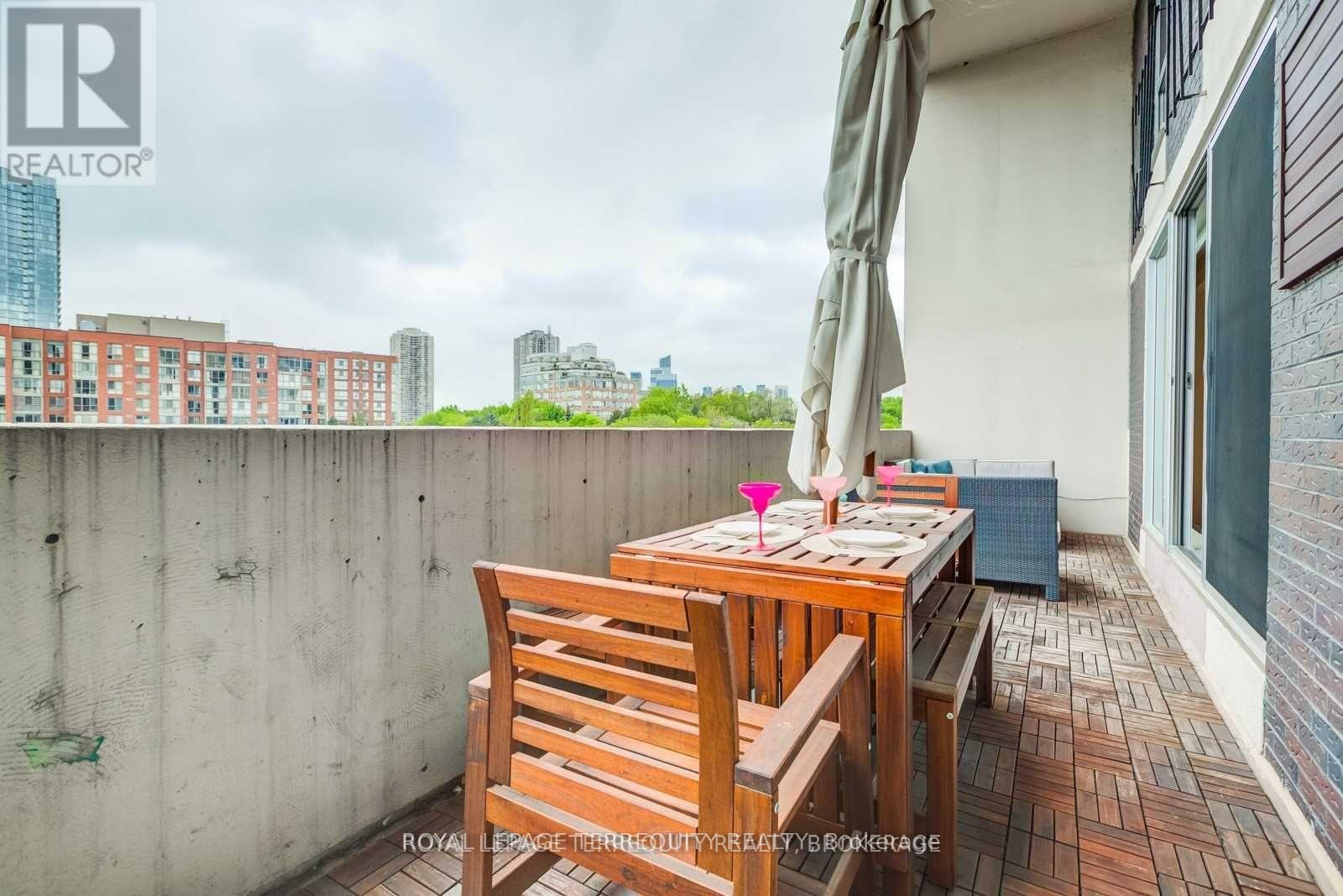 214 - 60 Southport Street, Toronto, Ontario  M6S 3N4 - Photo 19 - W13613848