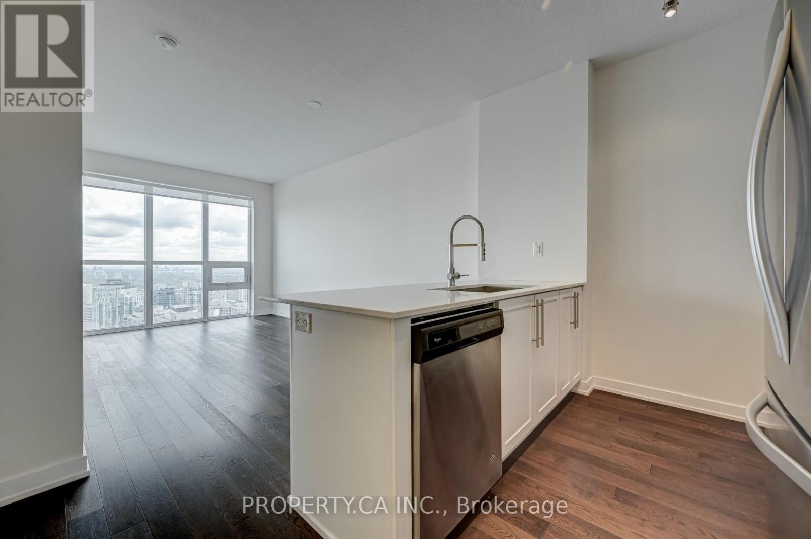 4706 - 4011 Brickstone Mews, Mississauga, Ontario  L5B 0G3 - Photo 14 - W13613976