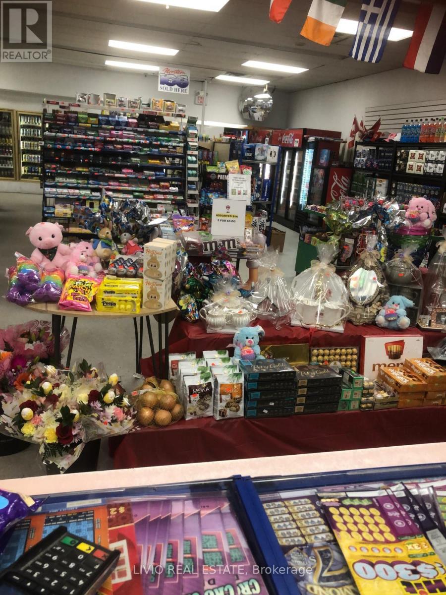 585 WEBER STREET N, Waterloo, Ontario