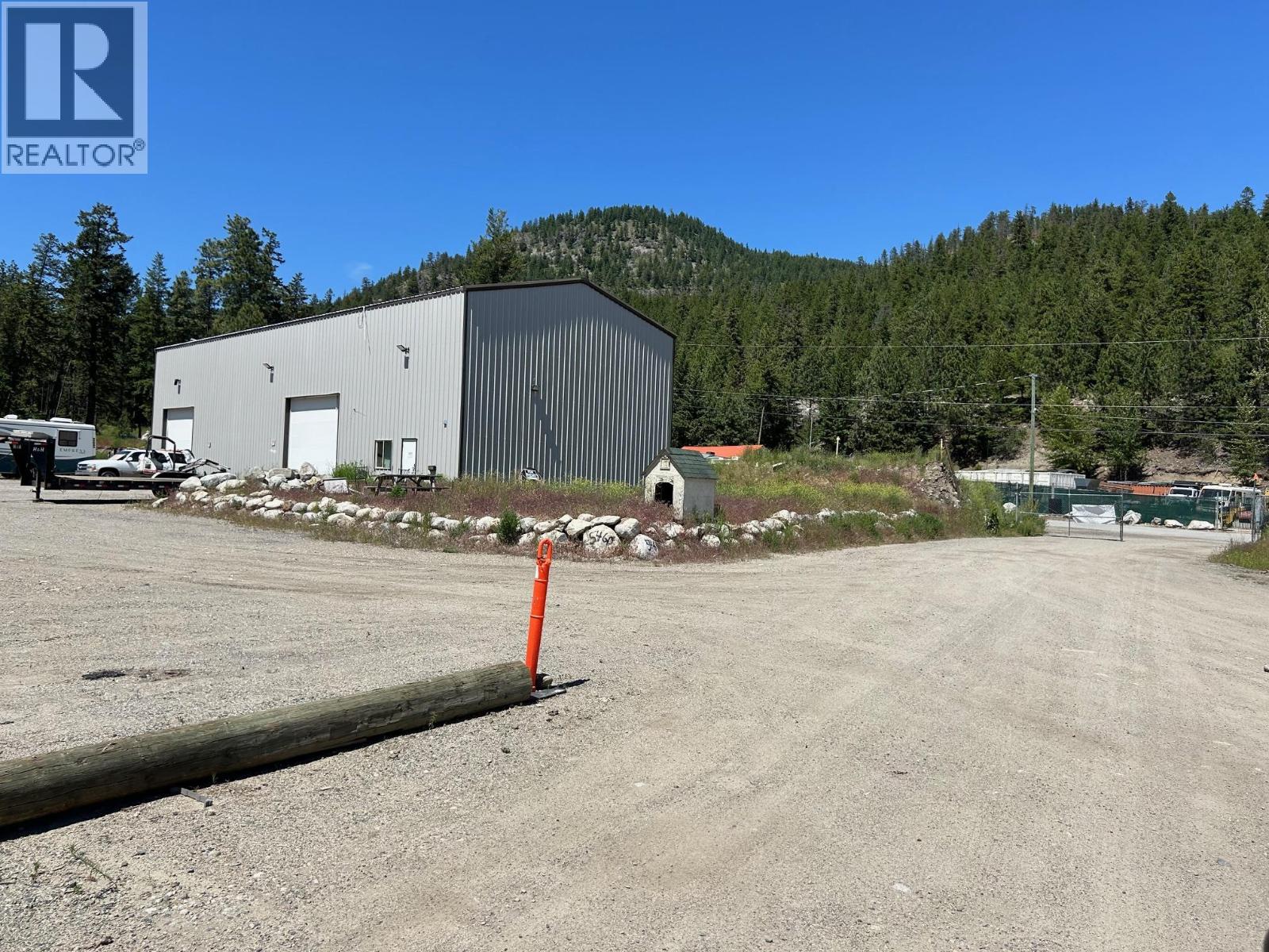 5460 Mcdougald Road, Peachland, British Columbia  V0H 1X8 - Photo 10 - 10374058