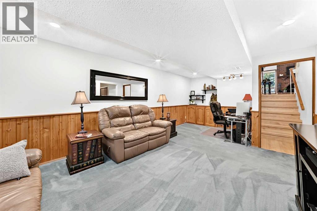 64 Cornett Drive, Red Deer, Alberta  T4P 2G7 - Photo 20 - A2325949