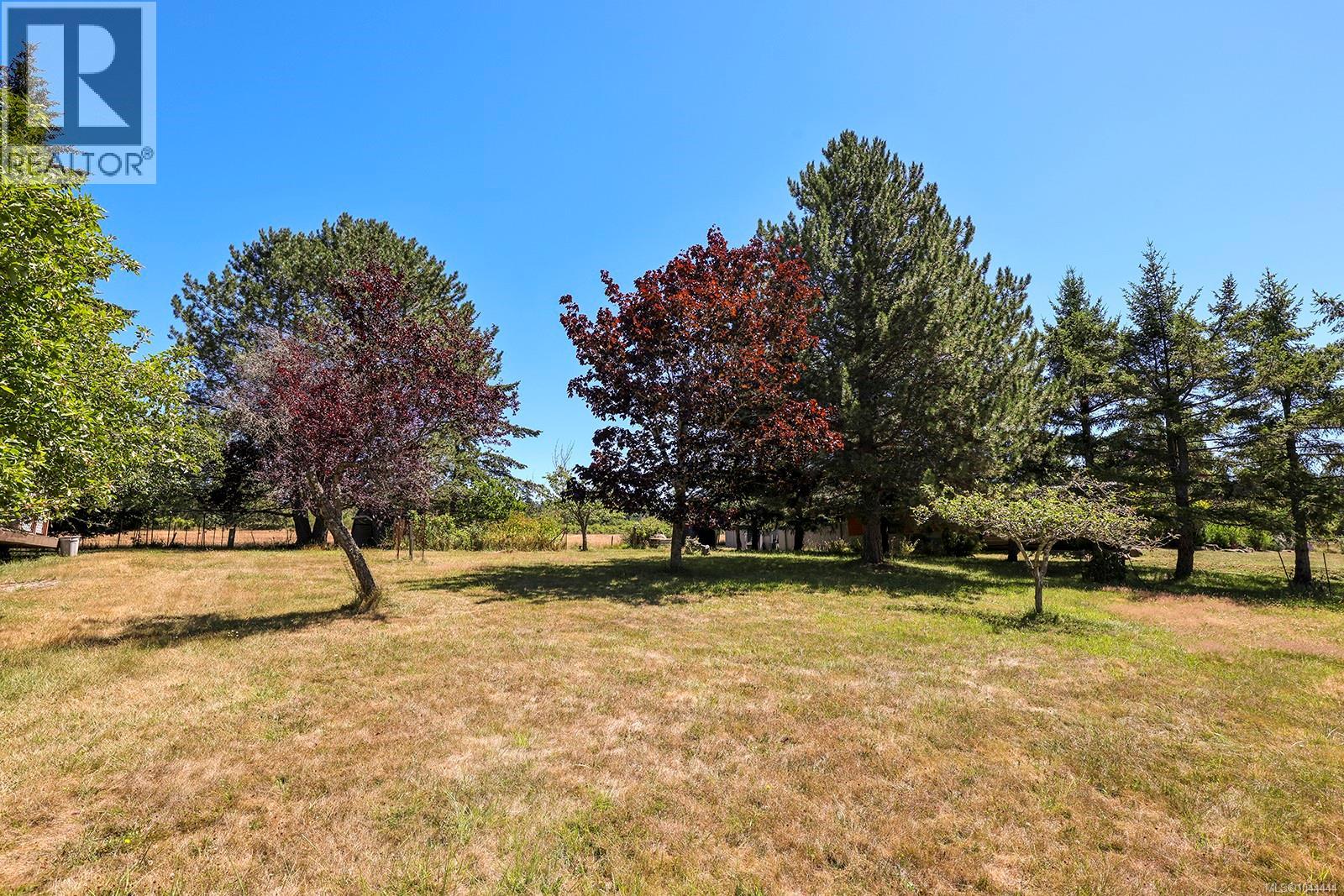 2570 Piercy Rd, Denman Island, British Columbia  V0R 1T0 - Photo 19 - 1044444