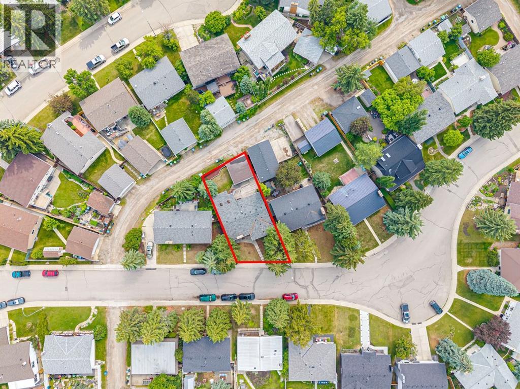5689 Brenner Crescent NW, Calgary, Alberta  T2L 1Z3 - Photo 3 - A2324742