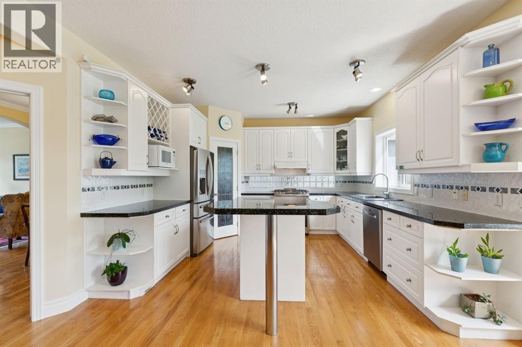 739 24 Avenue NW, Calgary, Alberta  T2M 1X8 - Photo 13 - A2330333