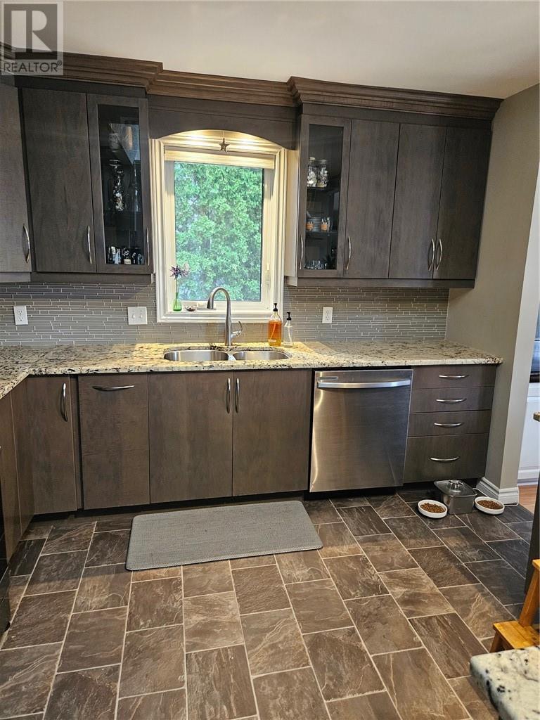2476 Cavendish Court, Sudbury, Ontario  P3E 5X6 - Photo 6 - 2129485