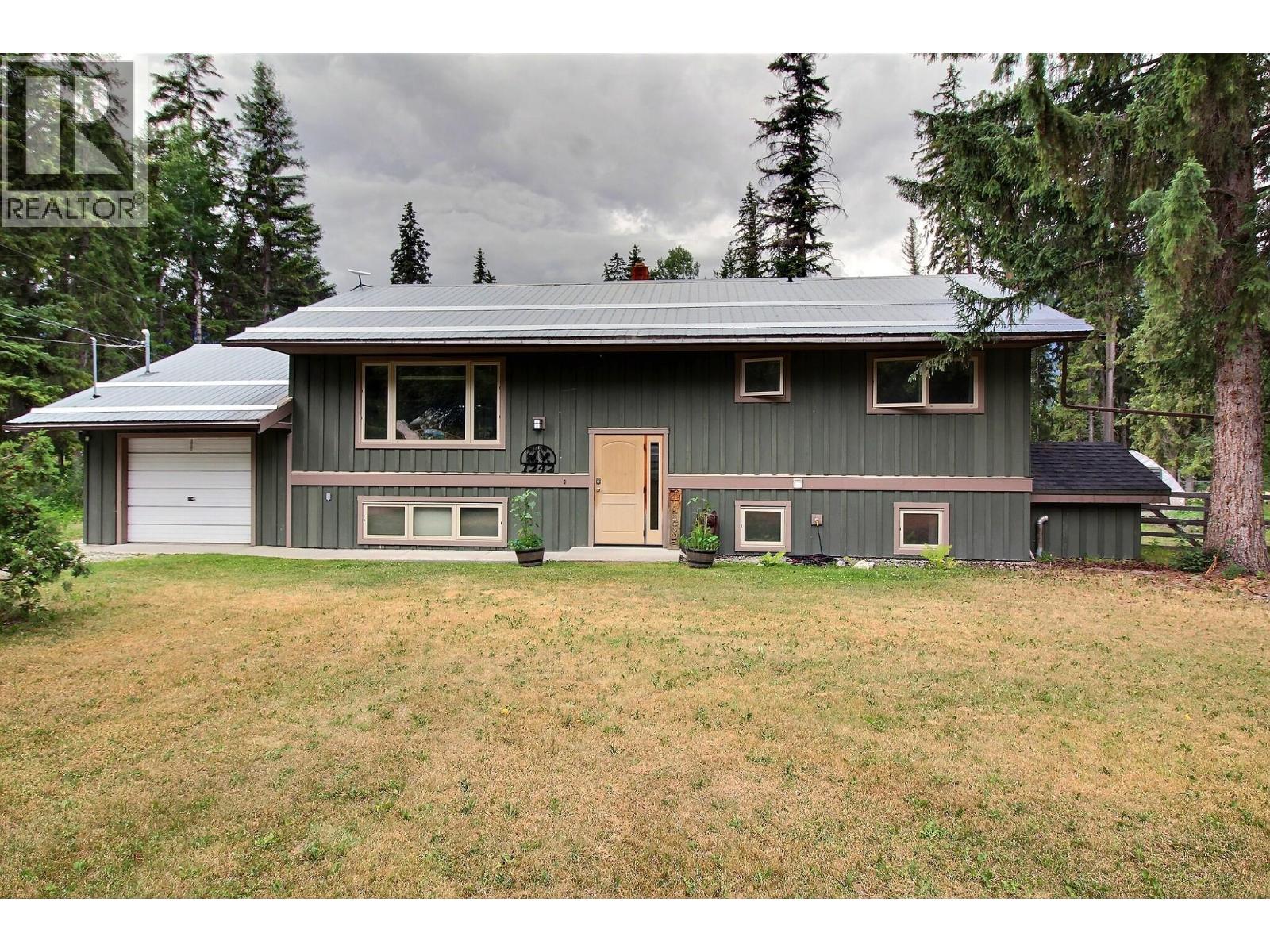 1242 Horse Creek Road S, Golden, British Columbia