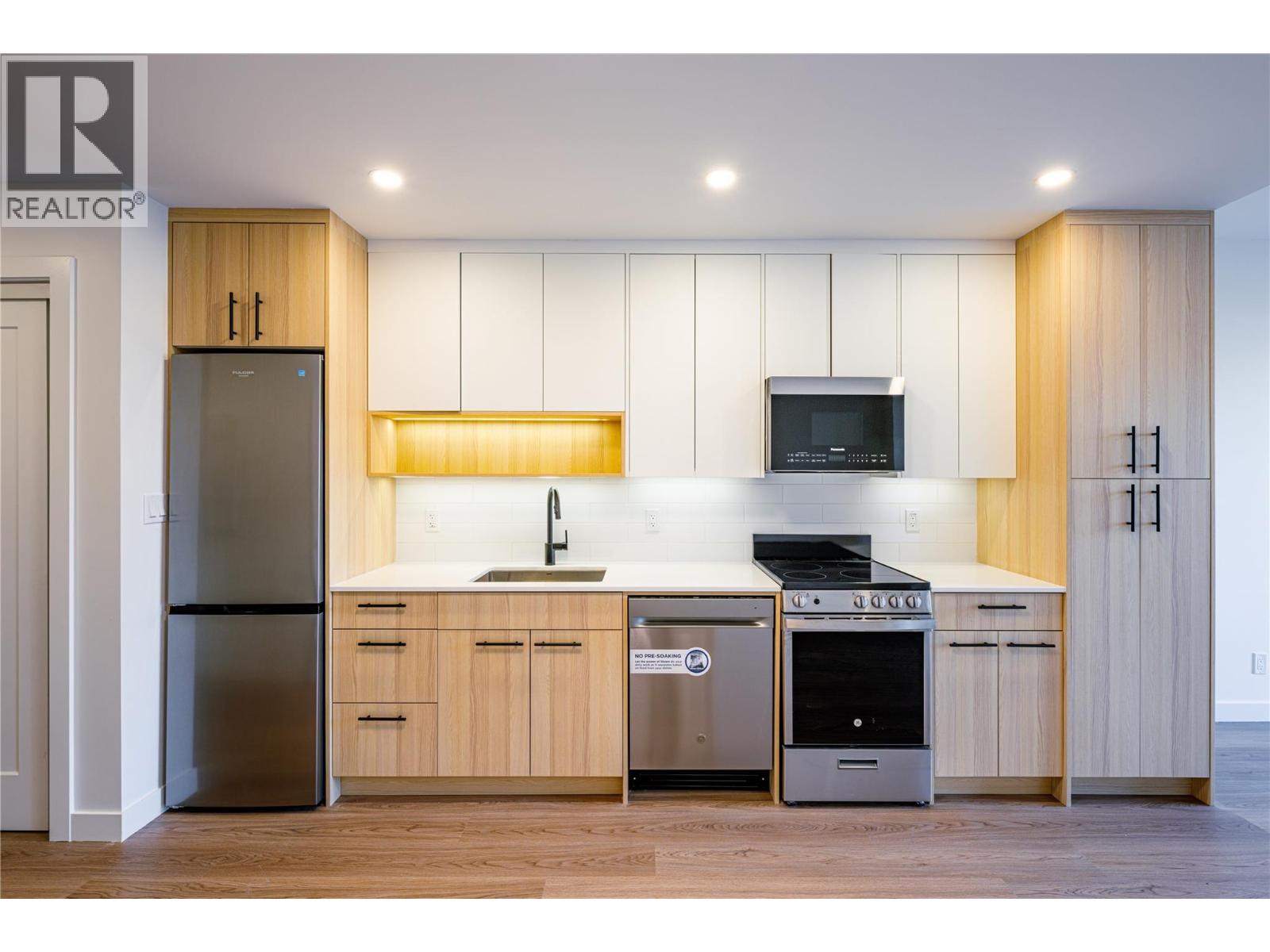 1380 Pridham Avenue Unit# 314, Kelowna, British Columbia