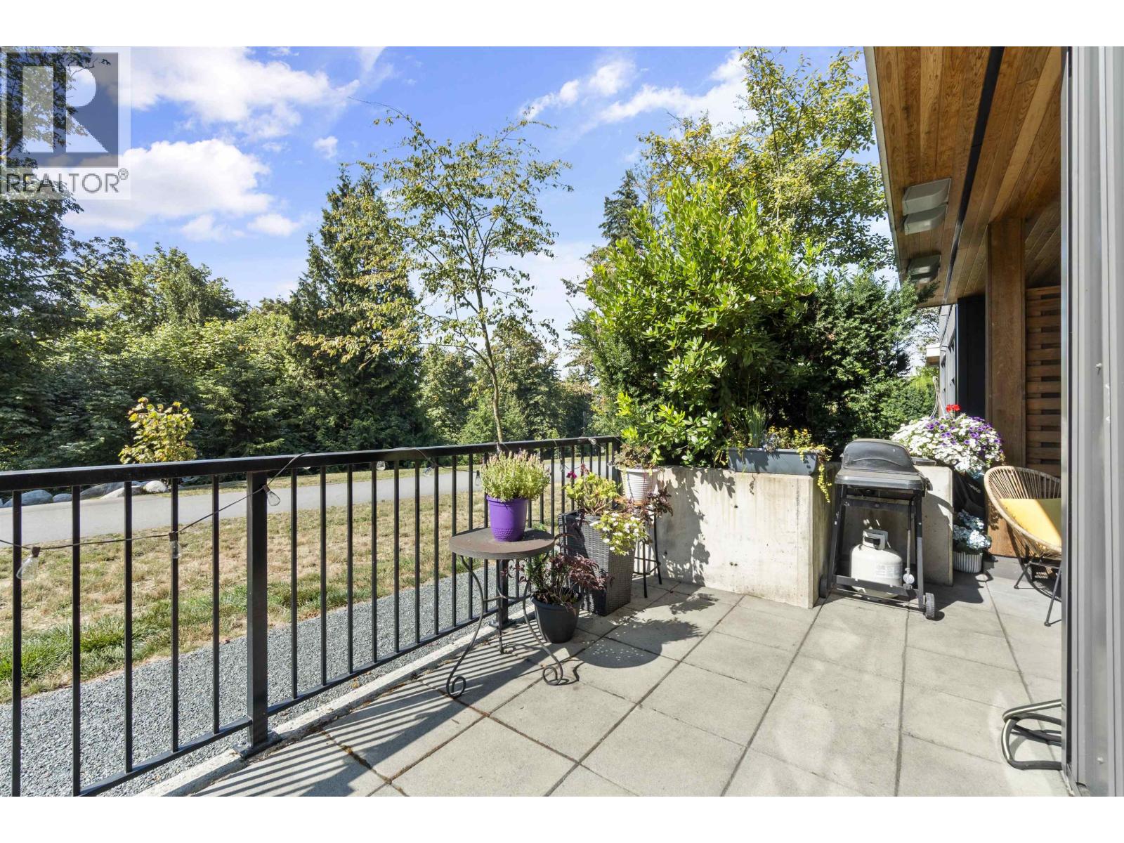 113 747 E 3rd Street, North Vancouver, British Columbia  V7L 1G8 - Photo 30 - R3150570