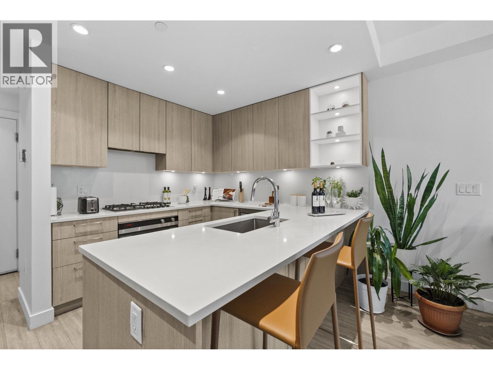 113 747 E 3rd Street, North Vancouver, British Columbia  V7L 1G8 - Photo 6 - R3150570