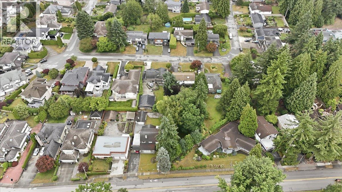 1388 Cambridge Drive, Coquitlam, British Columbia  V3J 2P7 - Photo 10 - R3150503
