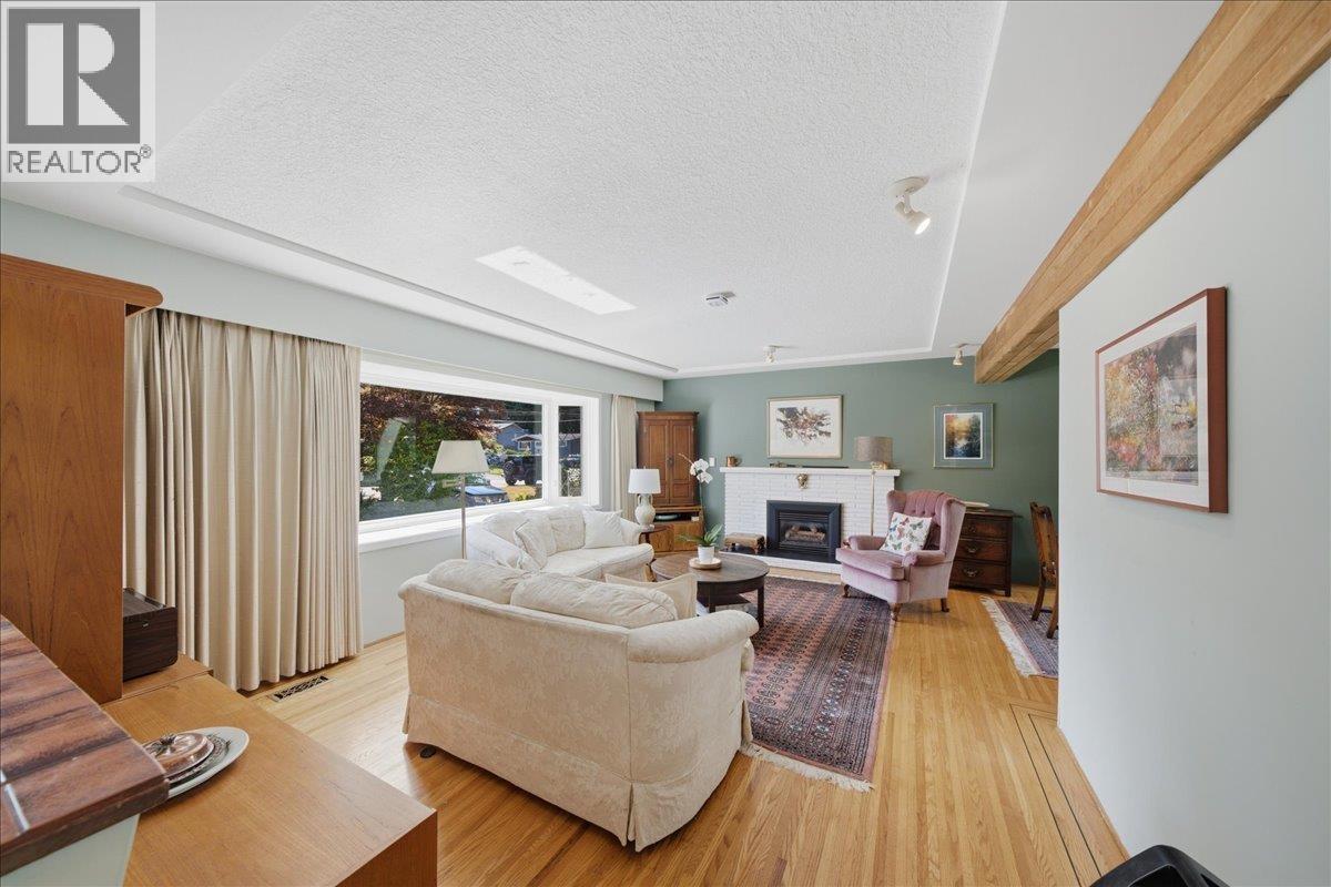 1388 Cambridge Drive, Coquitlam, British Columbia  V3J 2P7 - Photo 14 - R3150503