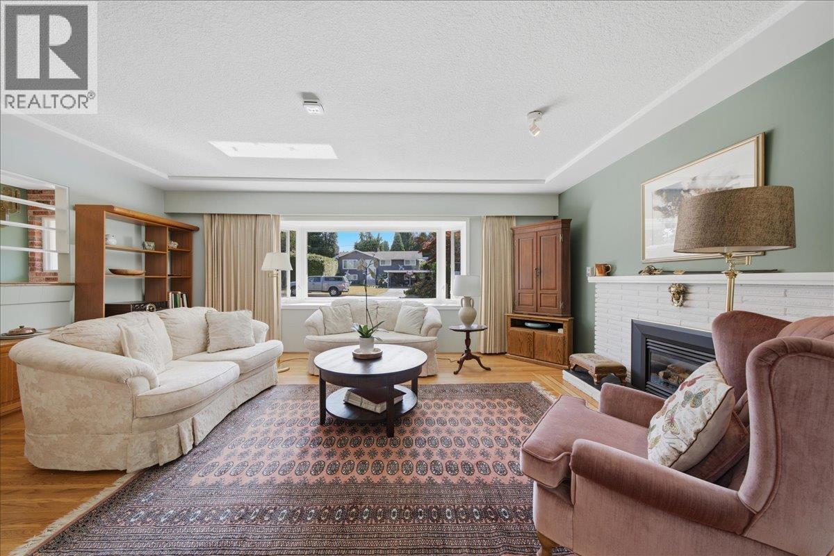 1388 Cambridge Drive, Coquitlam, British Columbia  V3J 2P7 - Photo 15 - R3150503