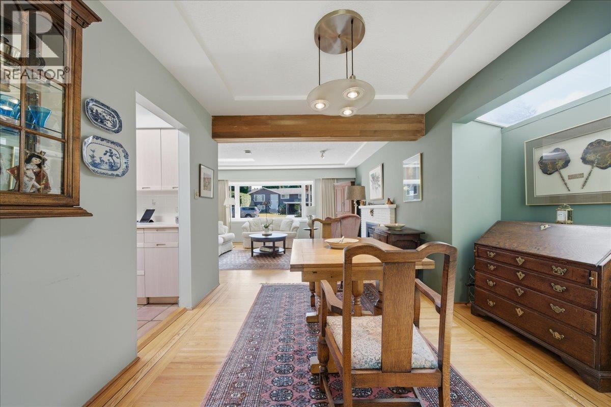 1388 Cambridge Drive, Coquitlam, British Columbia  V3J 2P7 - Photo 17 - R3150503