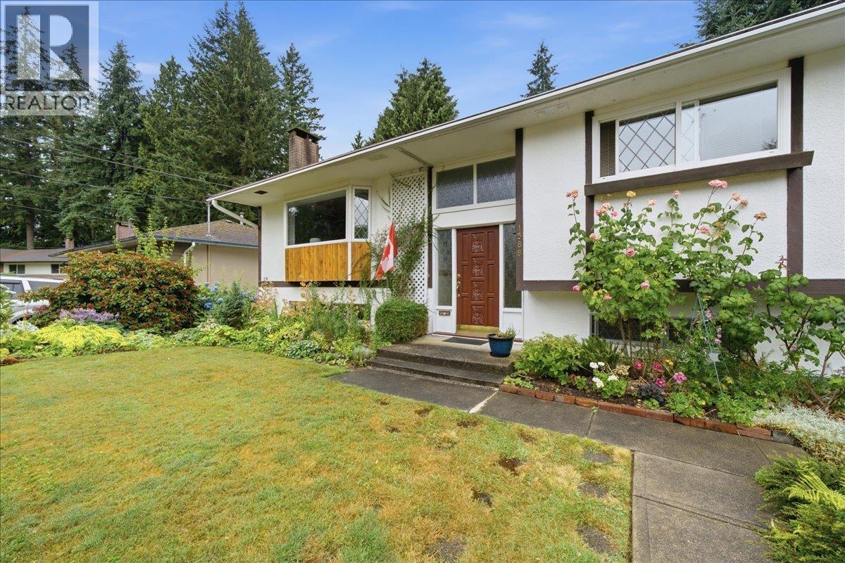 1388 Cambridge Drive, Coquitlam, British Columbia  V3J 2P7 - Photo 2 - R3150503