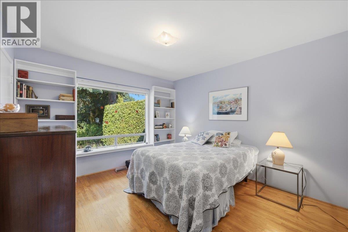 1388 Cambridge Drive, Coquitlam, British Columbia  V3J 2P7 - Photo 24 - R3150503