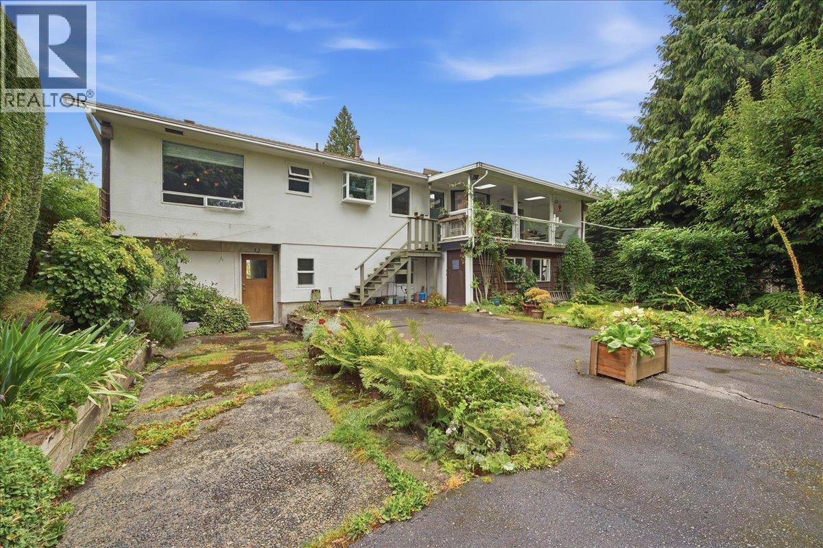1388 Cambridge Drive, Coquitlam, British Columbia  V3J 2P7 - Photo 5 - R3150503
