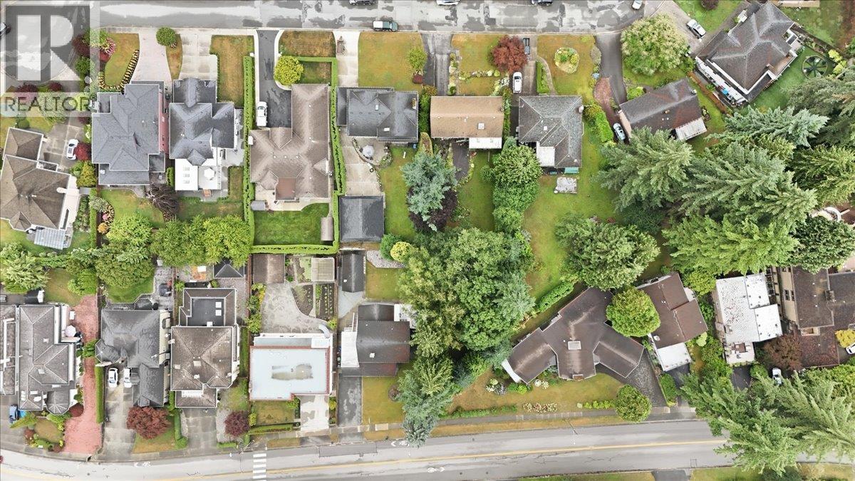 1388 Cambridge Drive, Coquitlam, British Columbia  V3J 2P7 - Photo 9 - R3150503