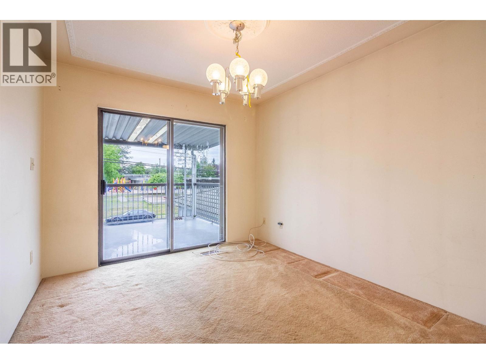 4467 Perry Street, Vancouver, British Columbia  V5N 3X6 - Photo 11 - R3150565