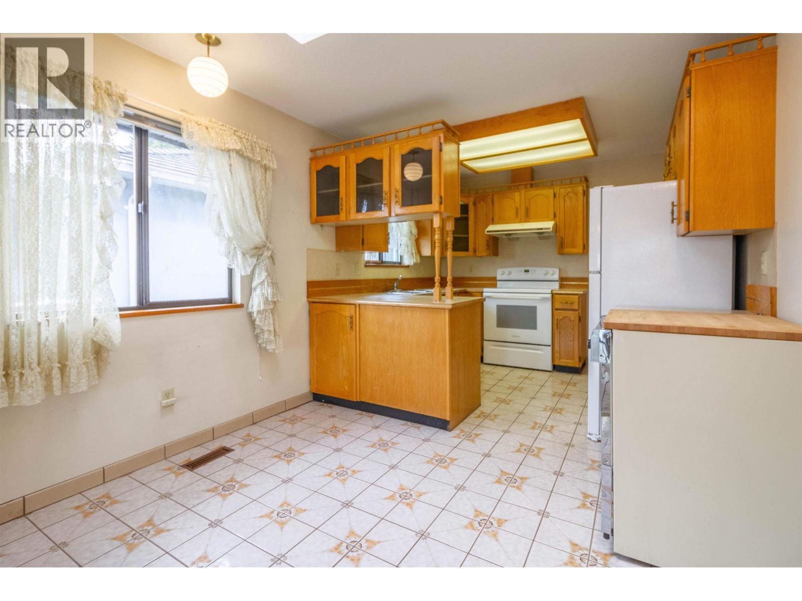 4467 Perry Street, Vancouver, British Columbia  V5N 3X6 - Photo 9 - R3150565