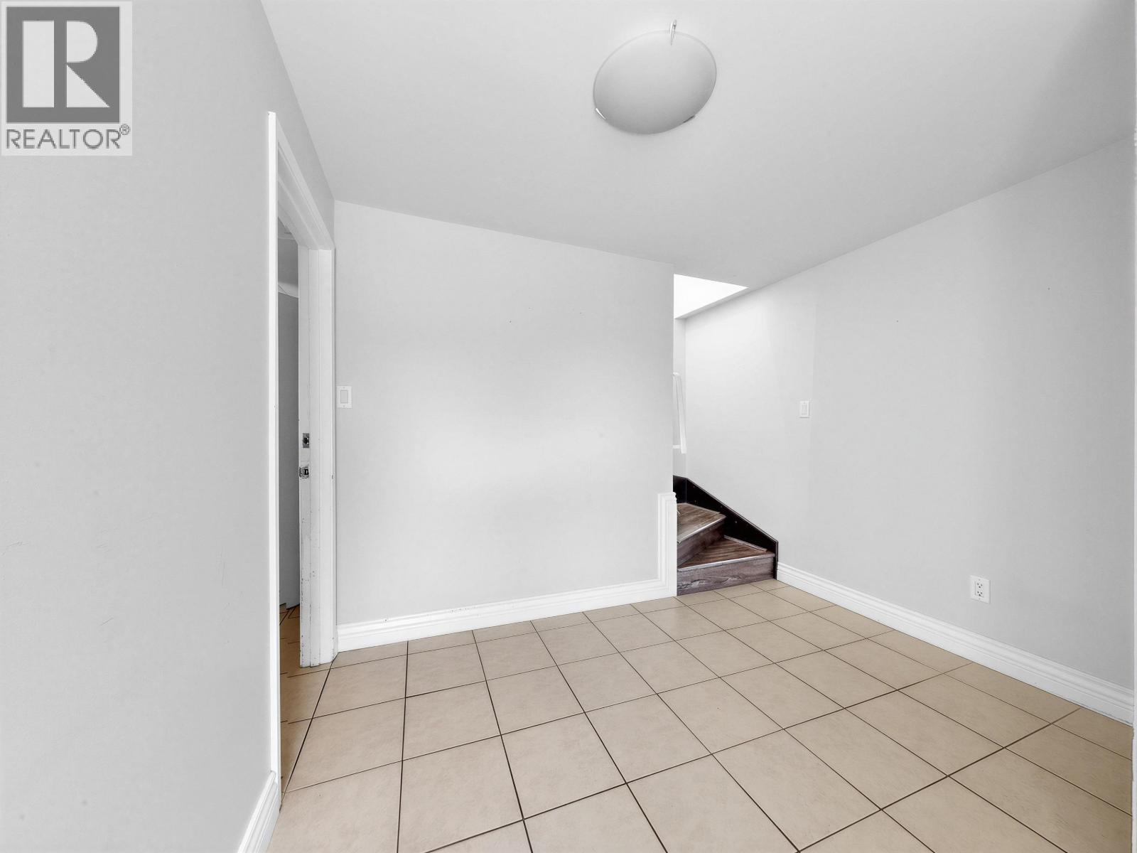 6299 Azure Road, Richmond, British Columbia  V7C 2N8 - Photo 11 - R3150600