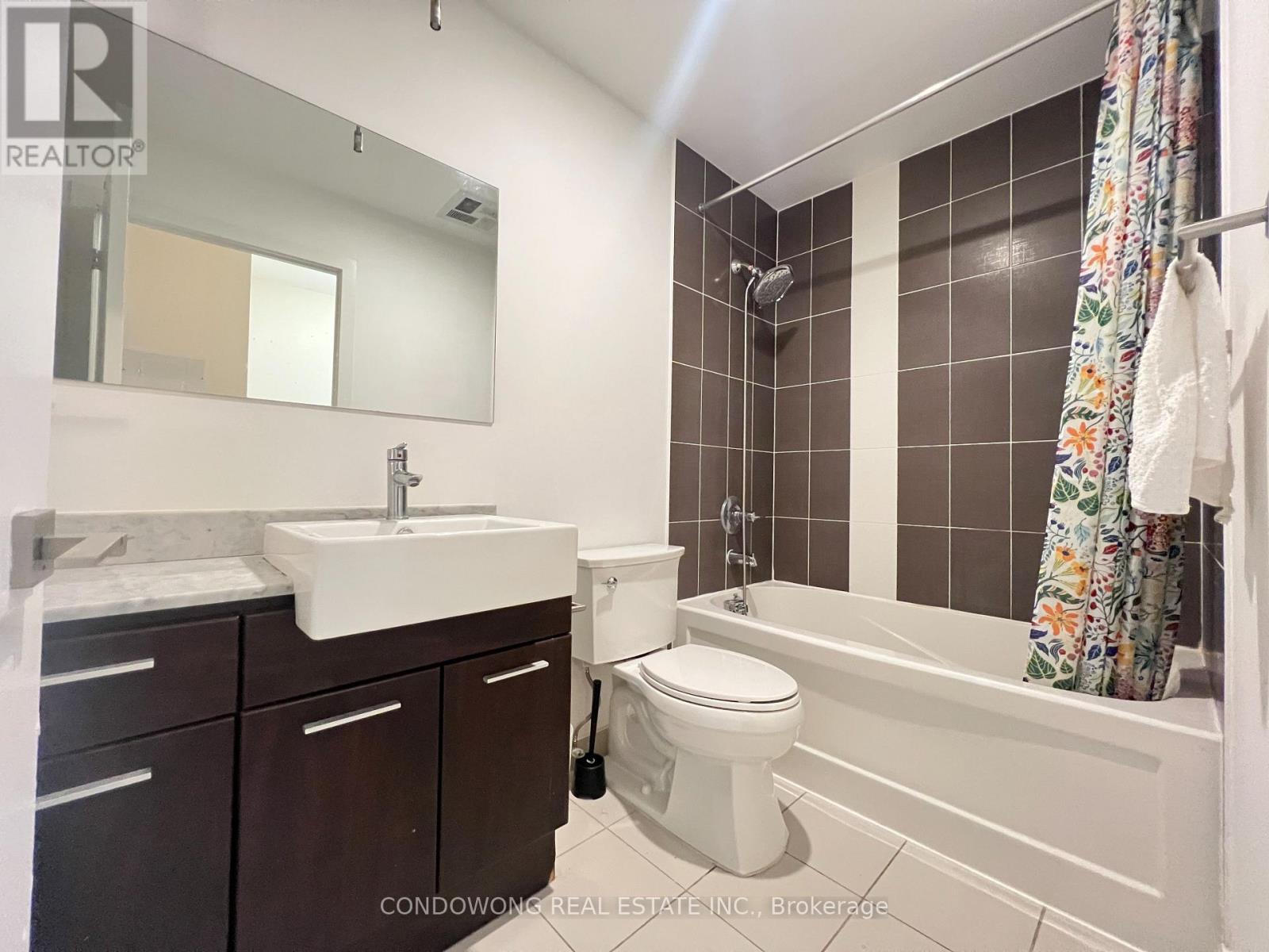 1803 - 770 Bay Street, Toronto, Ontario  M5G 0A6 - Photo 7 - C13614142