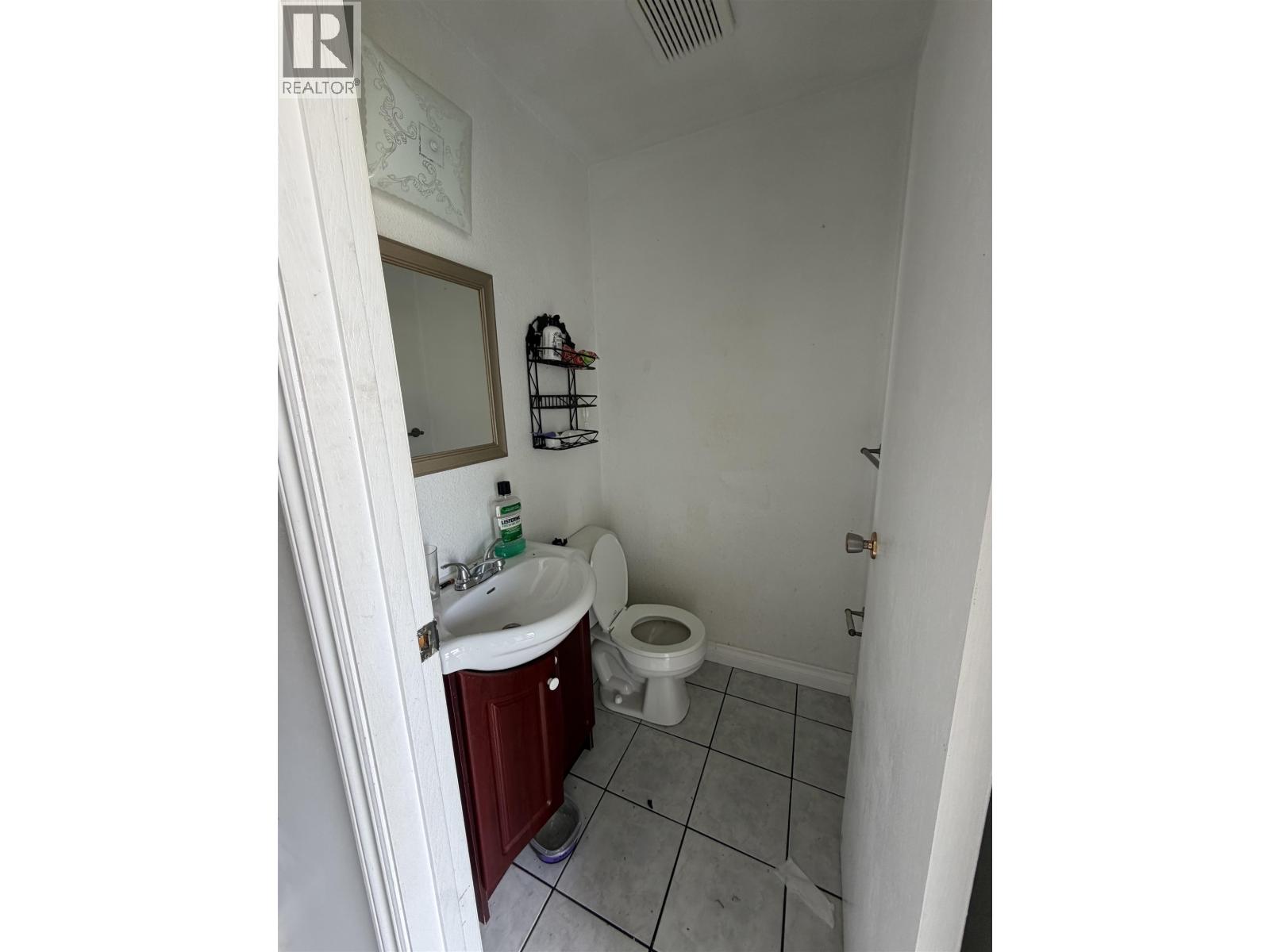 45 185 Konigus Street, Kitimat, British Columbia  V8C 2K4 - Photo 3 - R3150349