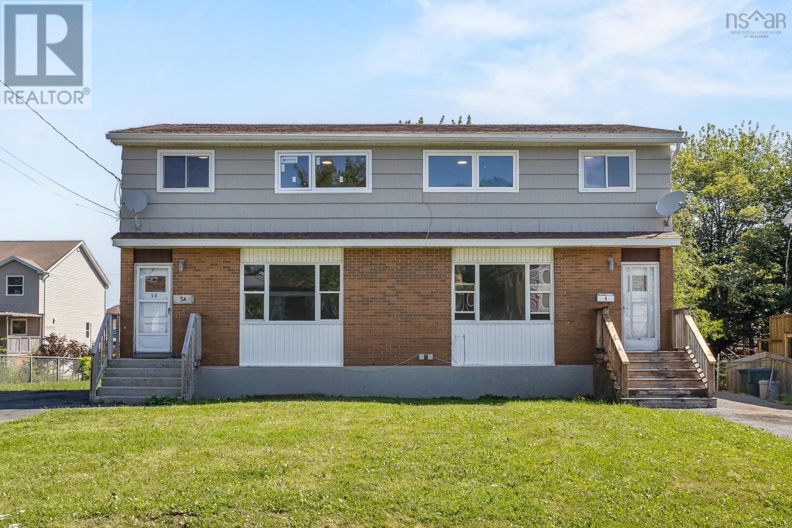 5/5A Marilyn Drive, Dartmouth, Nova Scotia